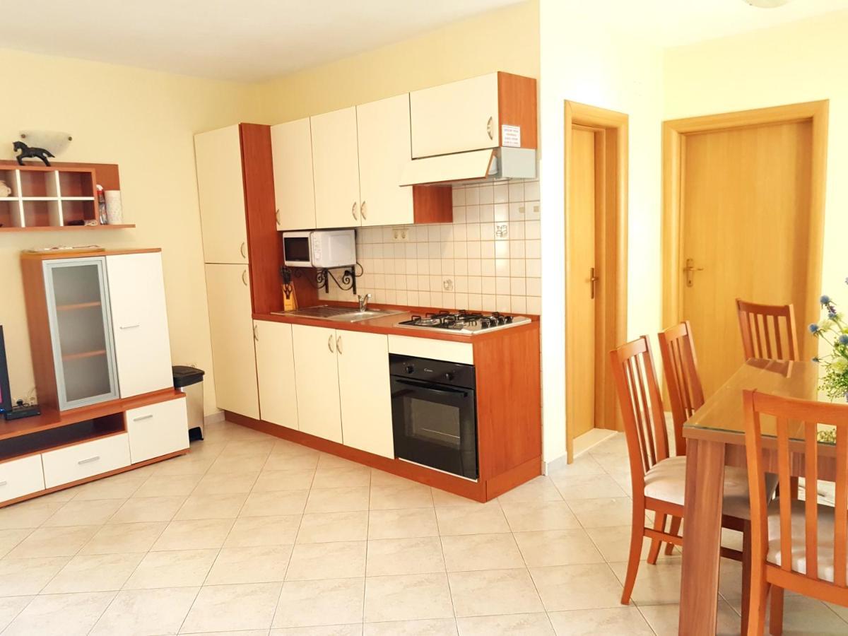 Apartmani Smoljic Primosten Ngoại thất bức ảnh