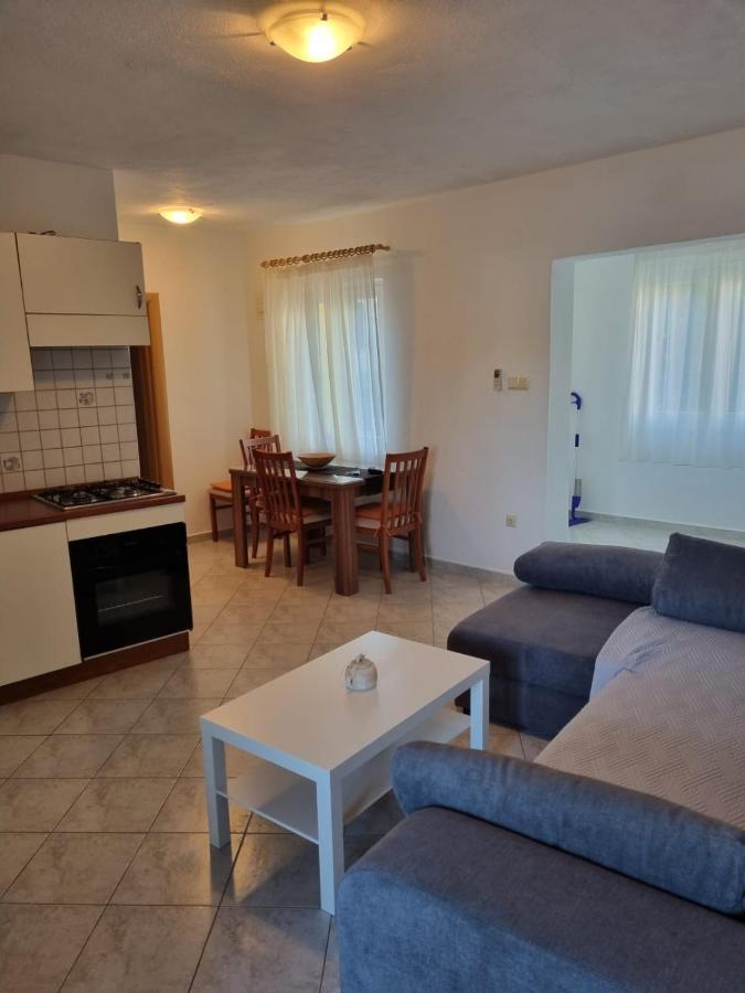Apartmani Smoljic Primosten Ngoại thất bức ảnh